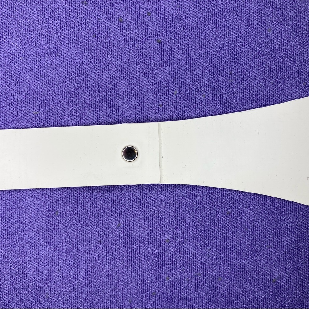 *WHITE* Heavy Rubber Shaped Latex Belt - Picture 9 of 12